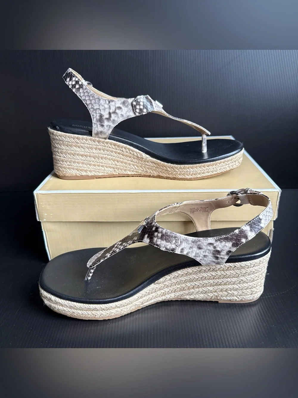 NIB Michael Kors Laney Thong Embossed Leather Espadrille Sandal Women’s Size 9.5